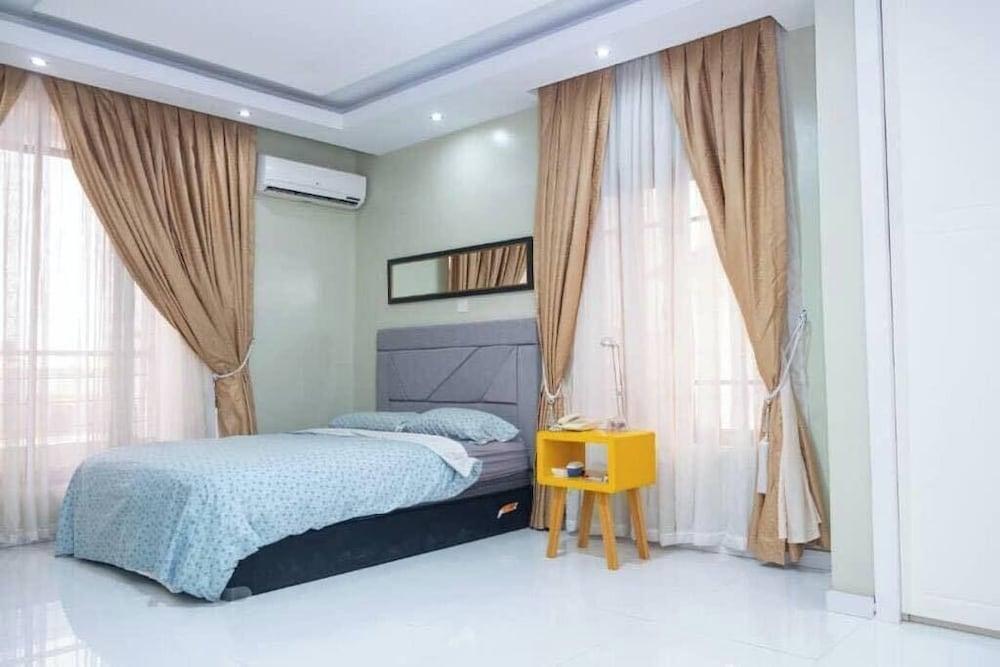 Blue Bell Suites and Apartments Room Type - Family Apartment, Balcony, City View Blue Bell Suites and Apartments Room Type - Family Apartment, Balcony, City View
