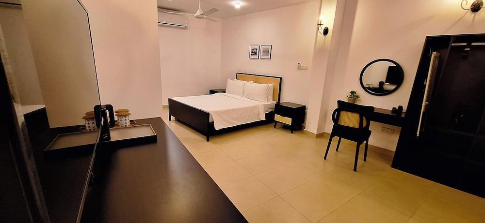 Camellia Residencies Colombo Room Type - Superior Double Room