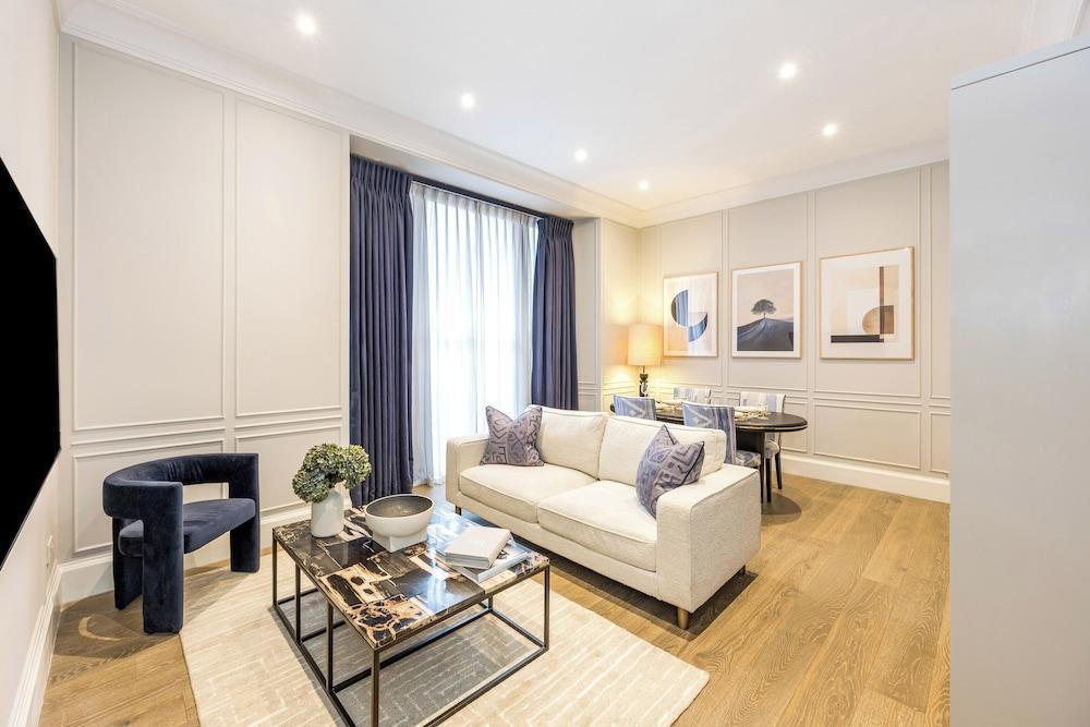 Buckingham & Lloyds Knightsbridge Room Type - Deluxe Apartment, 2 Bedrooms, Balcony, City View Buckingham & Lloyds Knightsbridge Room Type - Deluxe Apartment, 2 Bedrooms, Balcony, City View