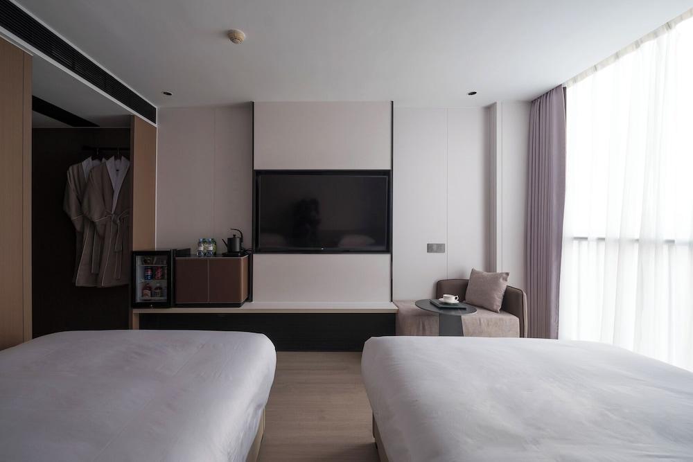 Charles hotel Room Type - Comfort Twin Room