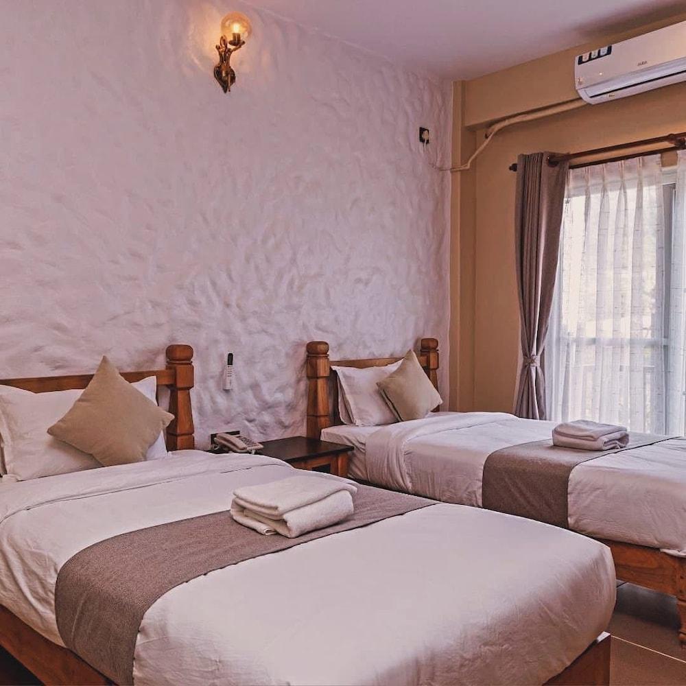 Cozy Home Room Type - Comfort Double or Twin Room, Balcony, City View