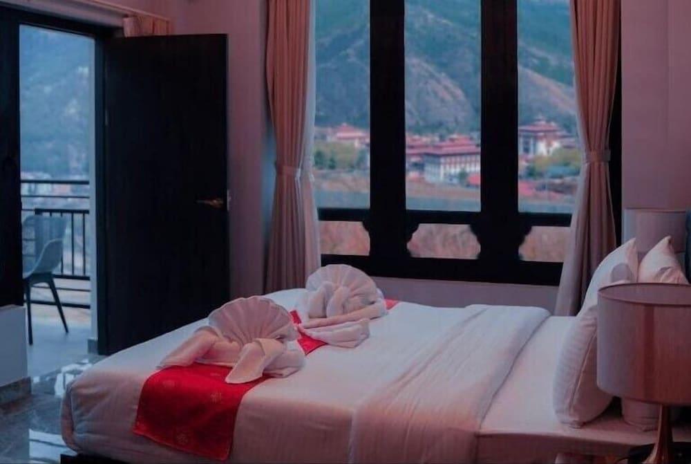Drukgyal Twin Tower Hotel Room Type - Deluxe Double Room, Balcony, Mountain View Drukgyal Twin Tower Hotel Room Type - Deluxe Double Room, Balcony, Mountain View