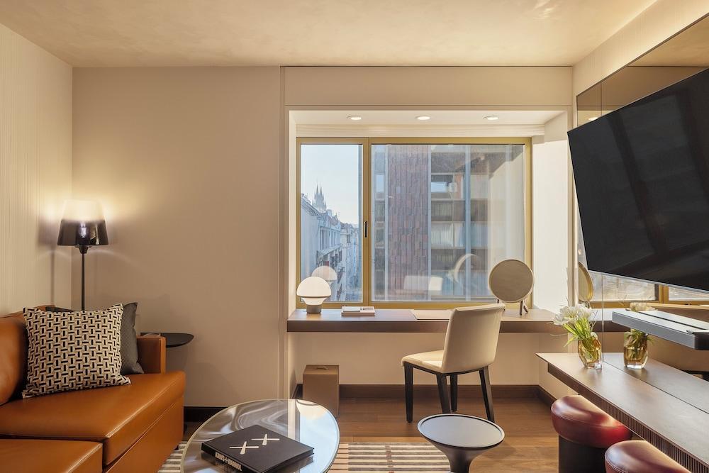 Fairmont Golden Prague Room Type - Suite, 1 Bedroom (Living Room) Fairmont Golden Prague Room Type - Suite, 1 Bedroom (Living Room)