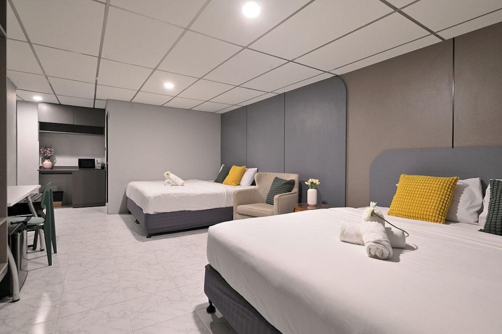 Floton Bangkok Hotel Room Type - Family Studio Room