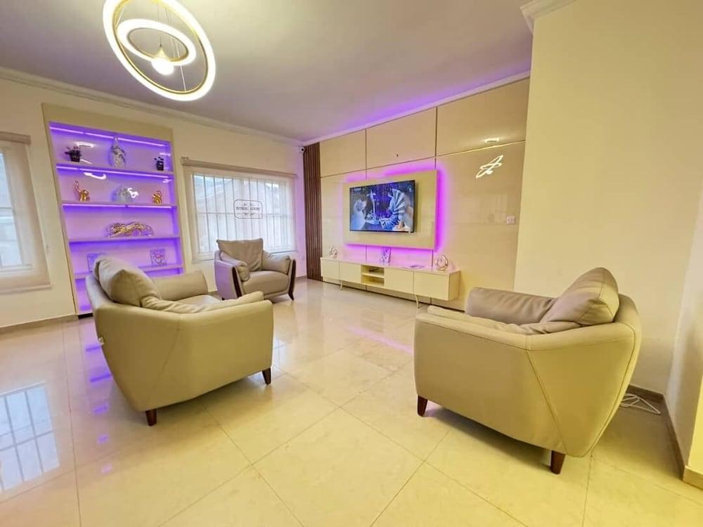 Fryburg luxury hotel and apartment