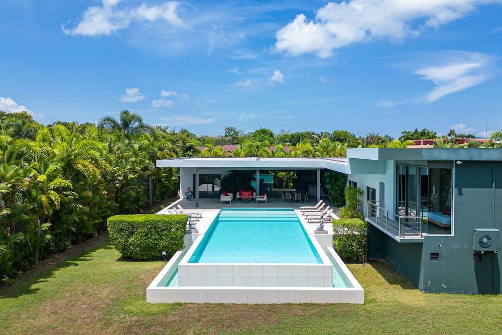 Grand 17m Pool 5BR Villa Mayacol NaiHarn