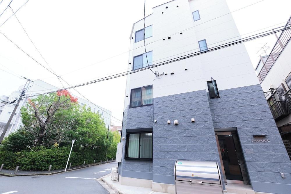 GRANQUAL Horikiri by Tranova