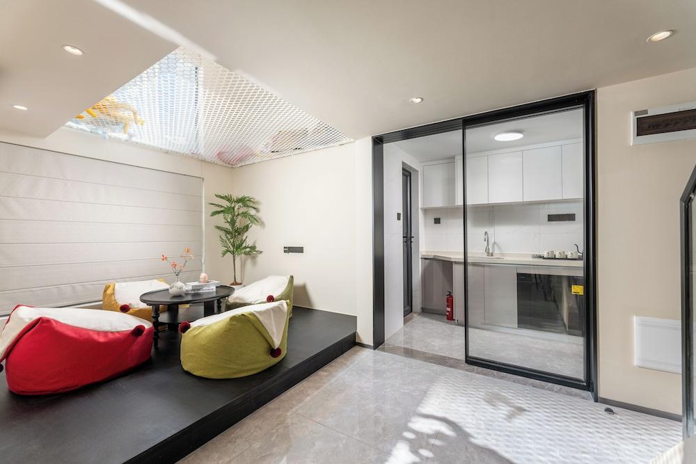 GTOOO Hotel Room Type - Comfort Suite
