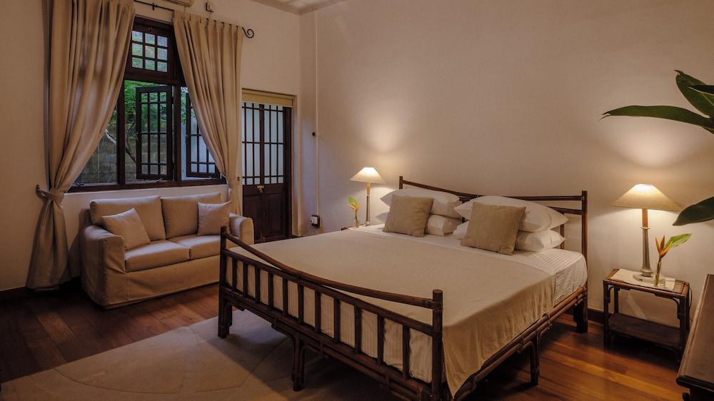 Havelock Place Bungalow Room Type - Deluxe Double Room