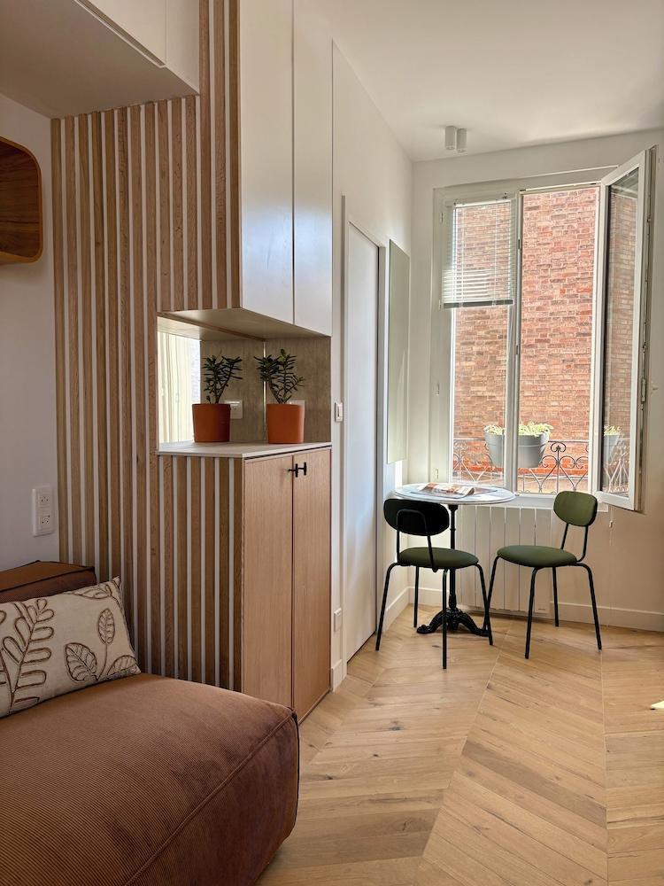 Home Chic Home – Le Cocon de Paris La Défense - Tap to explore photos