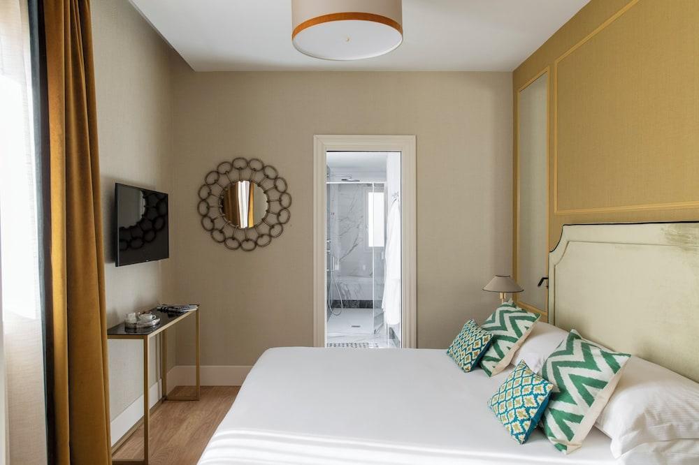 Hotel Adriano Rooftop Room Type - Executive Suite, Balcony, City View