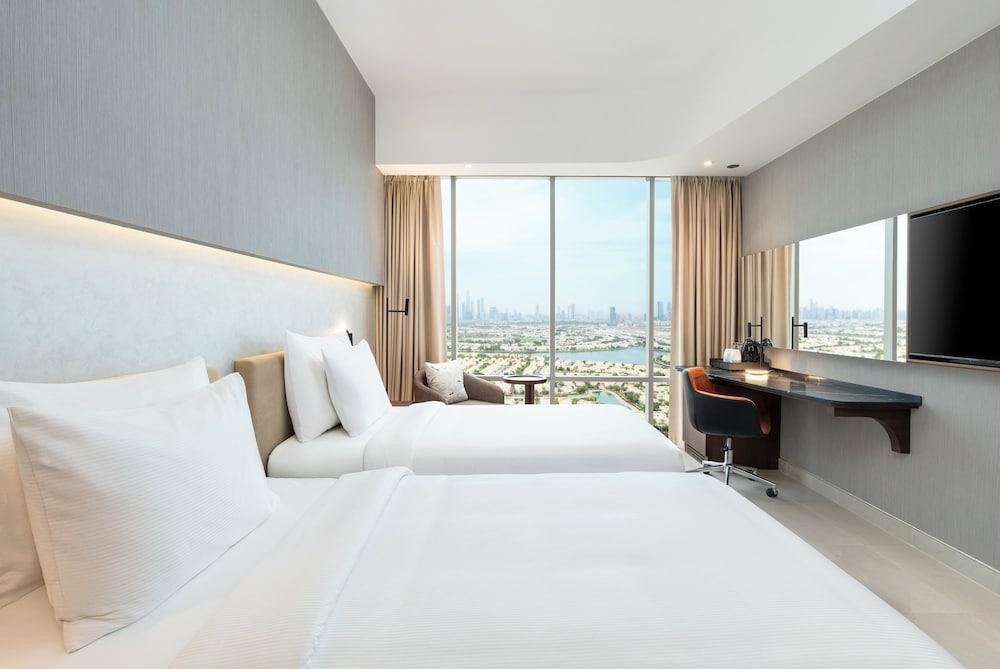 Hotel Local Dubai, Jumeirah Village Triangle, Autograph Collection - Tap to explore photos