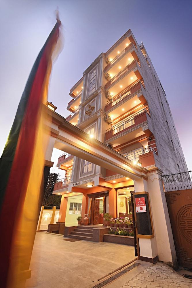 Hotel Sherpani