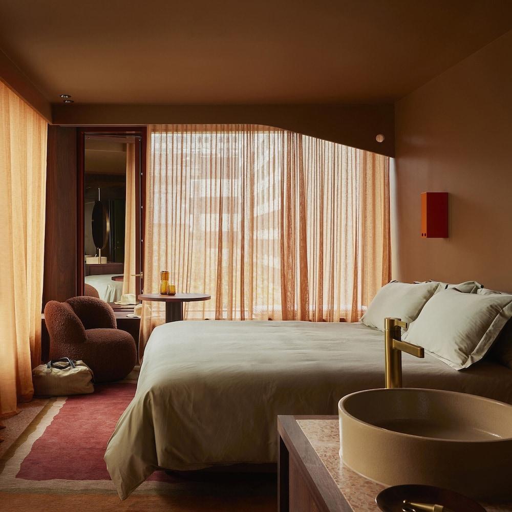 Hyde Melbourne Place Room Type - Urban Soak