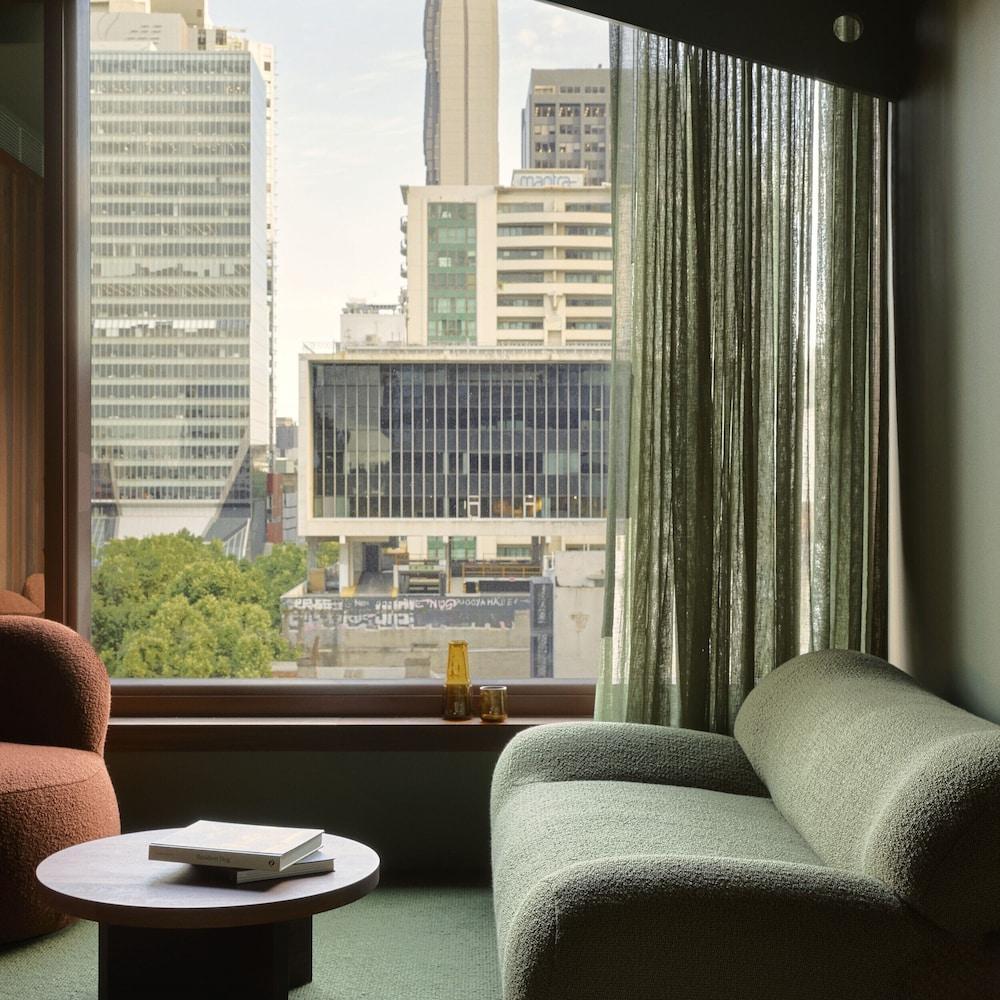Hyde Melbourne Place - Tap to explore photos