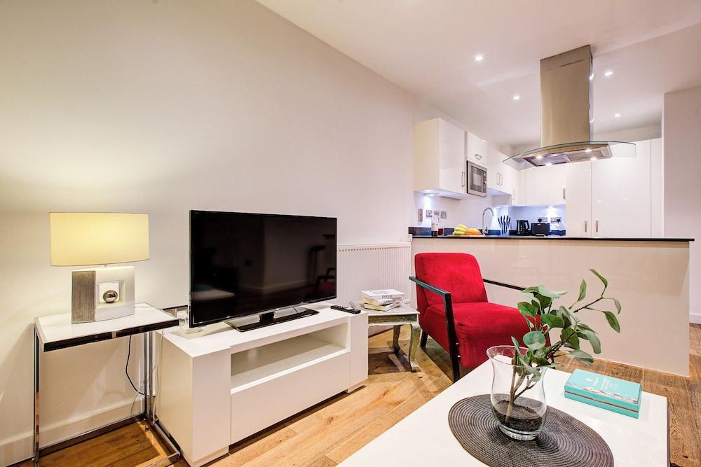 Hybrid Resi Greenwich Room Type - Comfort Duplex