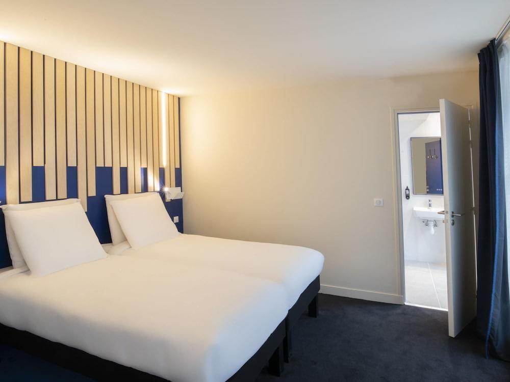 Ibis Styles Paris Opéra Lafayette Room Type - Standard Room, 2 Twin Beds