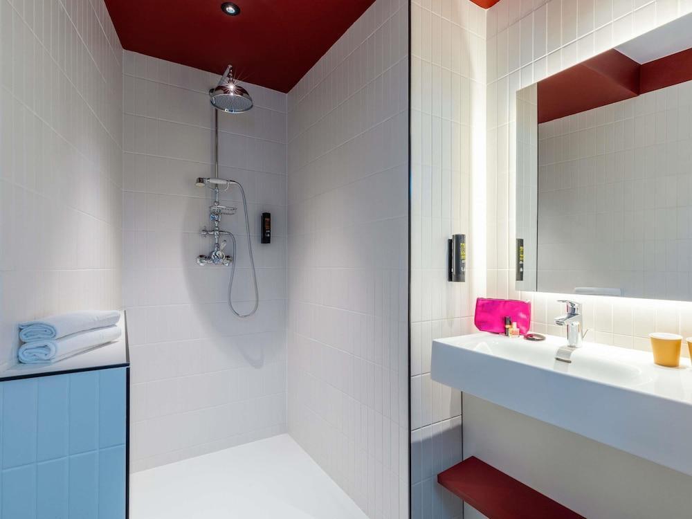 ibis Styles Paris Porte de Pantin Philharmonie - Tap to explore photos