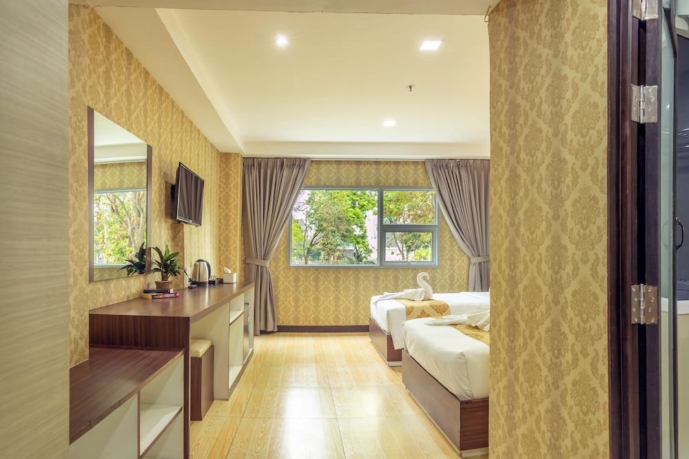 Jomtien Sands Residence - Beachfront, Relax & Amazing Seafood Dining Room Type - Superior Twin Room, Garden View Jomtien Sands Residence - Beachfront, Relax & Amazing Seafood Dining Room Type - Superior Twin Room, Garden View