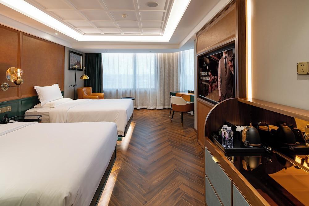 Kaiser Hotel Guangzhou Gangding Metro Room Type - Luxury Twin Room, City View