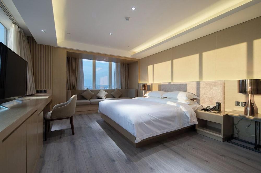 Kaiser Hotel Guangzhou Gangding Metro Room Type - Business Double Room, 1 King Bed, Non Smoking, City View