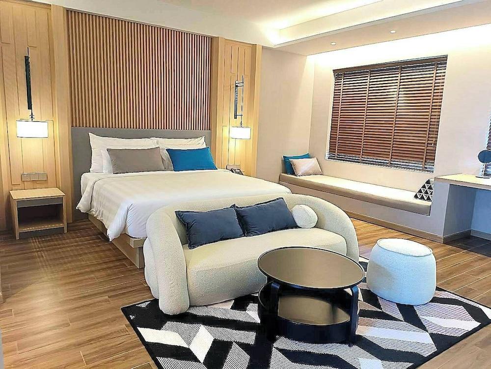 Lalynn Resort & Villas Room Type - Studio Pool Suite
