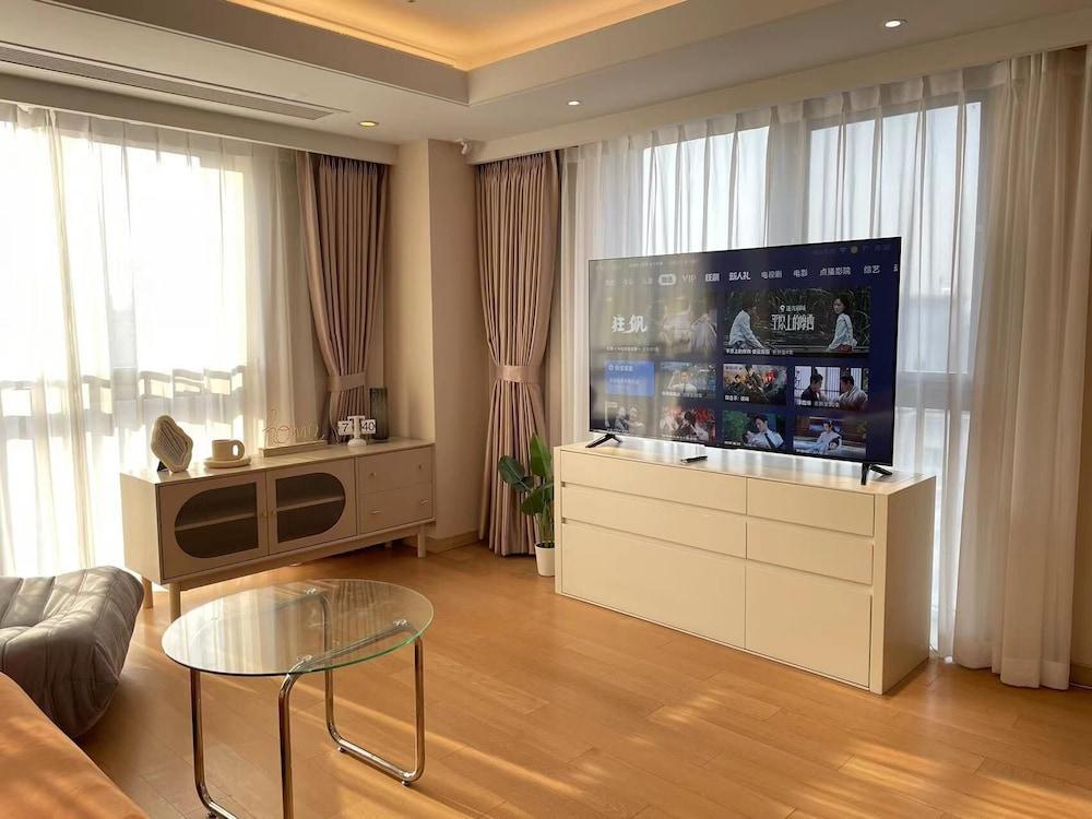 Leleju Boutique Apartment Shanghai - Tap to explore photos