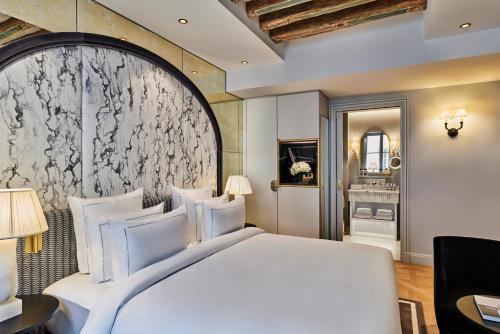 Maison Barrière Vendôme Room Type - Double Room with Courtyard View