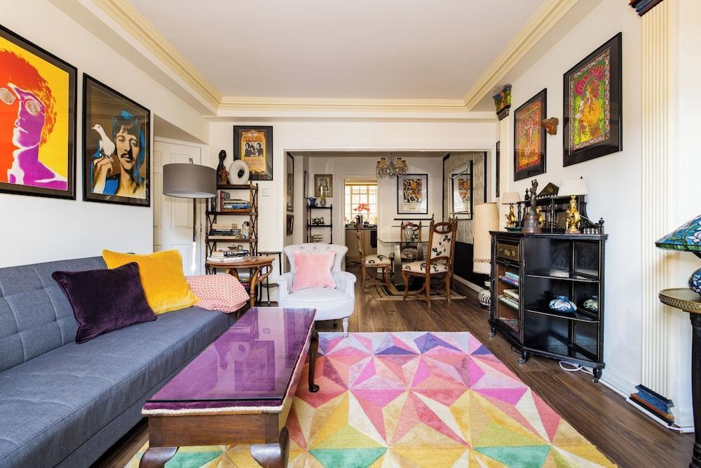 Mayfair 3-bed 5-guest Berkeley Square 1729 House - Tap to explore photos