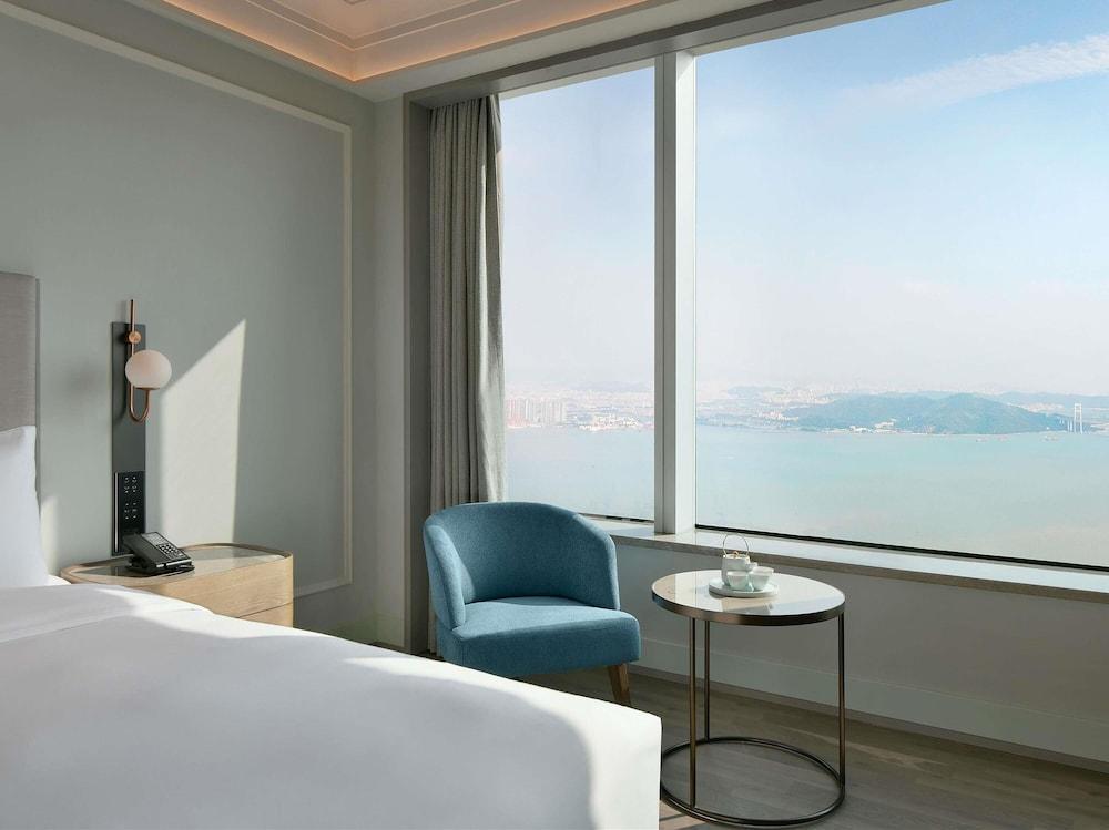 Mercure Guangzhou Nansha Room Type - Deluxe Room, 1 King Bed, Ocean View