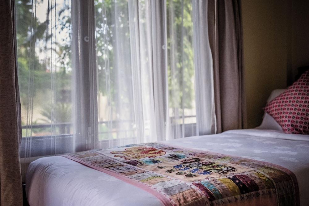 Mingtang Boutique Cottage - Tap to explore photos