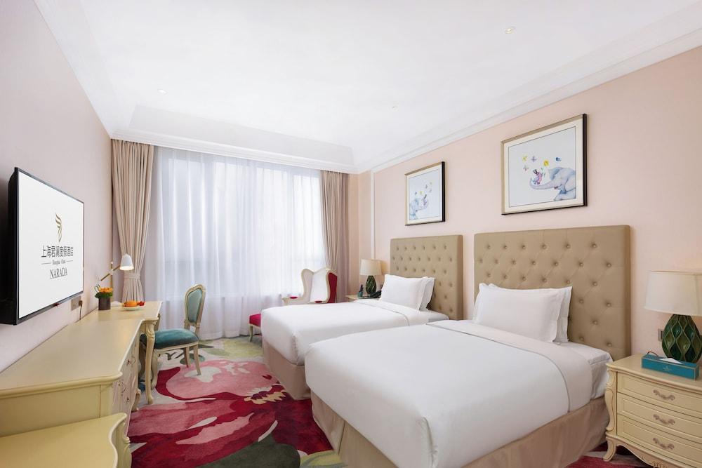 NARADA RESORT SHANGHAI  HOTEL Disney Store Room Type - Superior Twin Room, Non Smoking