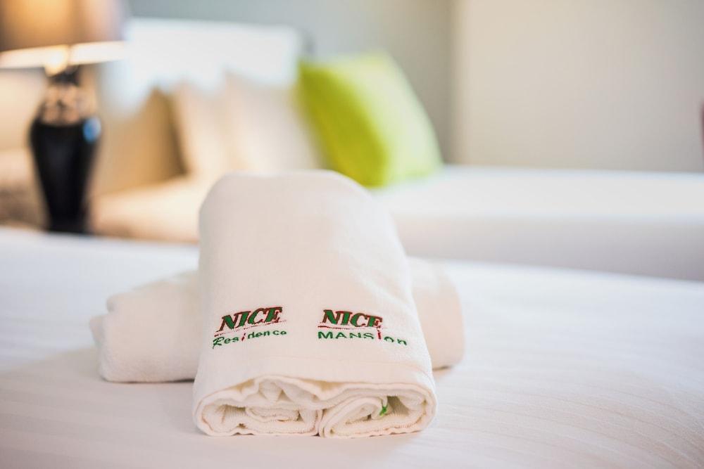 Nice Residence Bangkok Sukhumvit - Tap to explore photos