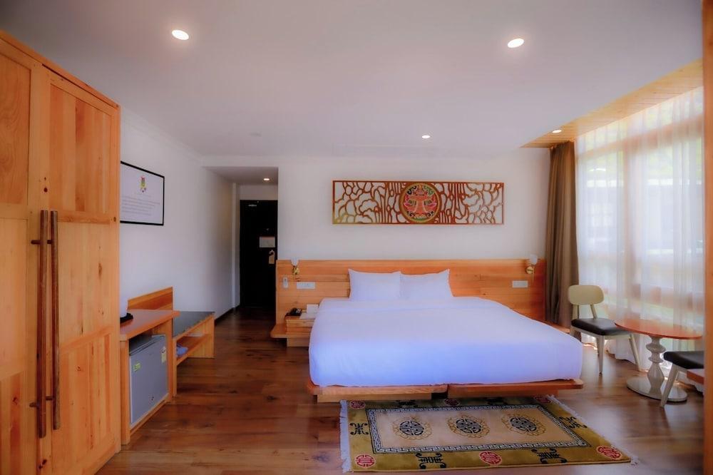 Phuntsho Khangsar Hotel Room Type - Superior Double or Twin Room, Balcony, Mountain View