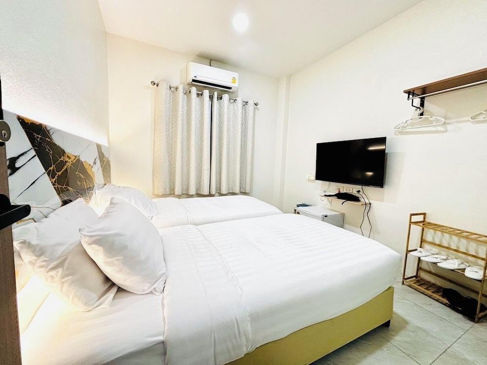 PJ Hostel & Bar Room Type - Superior Twin Room