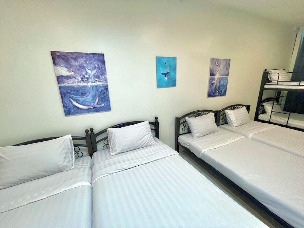 PJ Hostel & Bar Room Type - Family Room