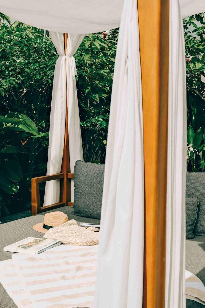 Raffles Sentosa Singapore Room Type - Signature One Bedroom Pool Villa