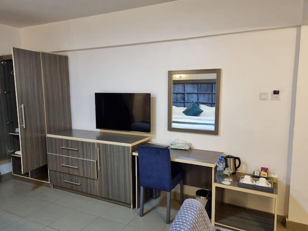Riviera Luxury Boutique Hotel