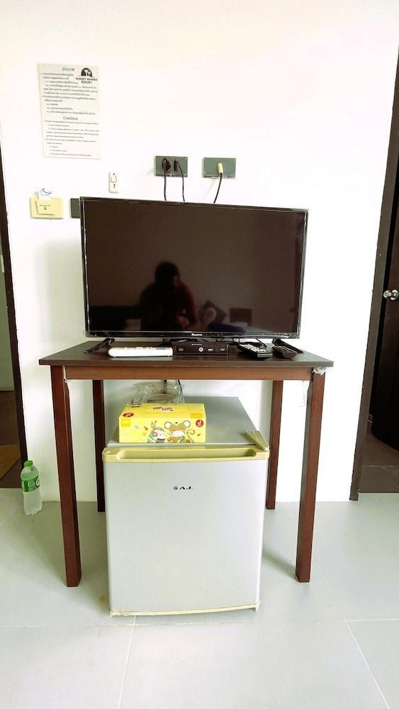 Rockstar Beach Apartments Room Type - Premium Double or Twin Room, Partial Sea View