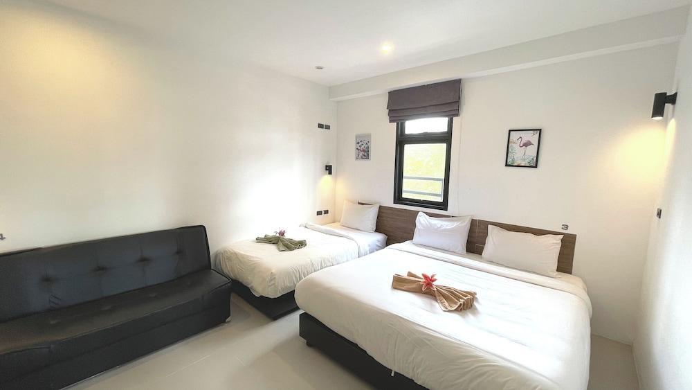 Rockstar Beach Apartments Room Type - Standard Triple Room