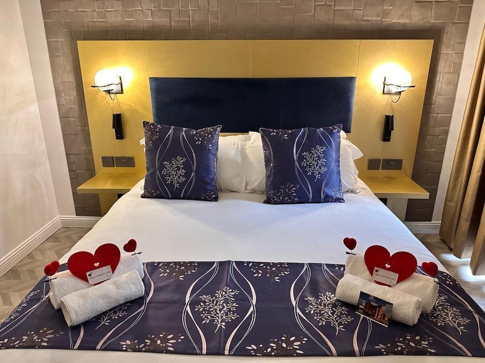 Rosemay Boutique Hotel Near Heathrow Airport Room Type - Standard Double Room