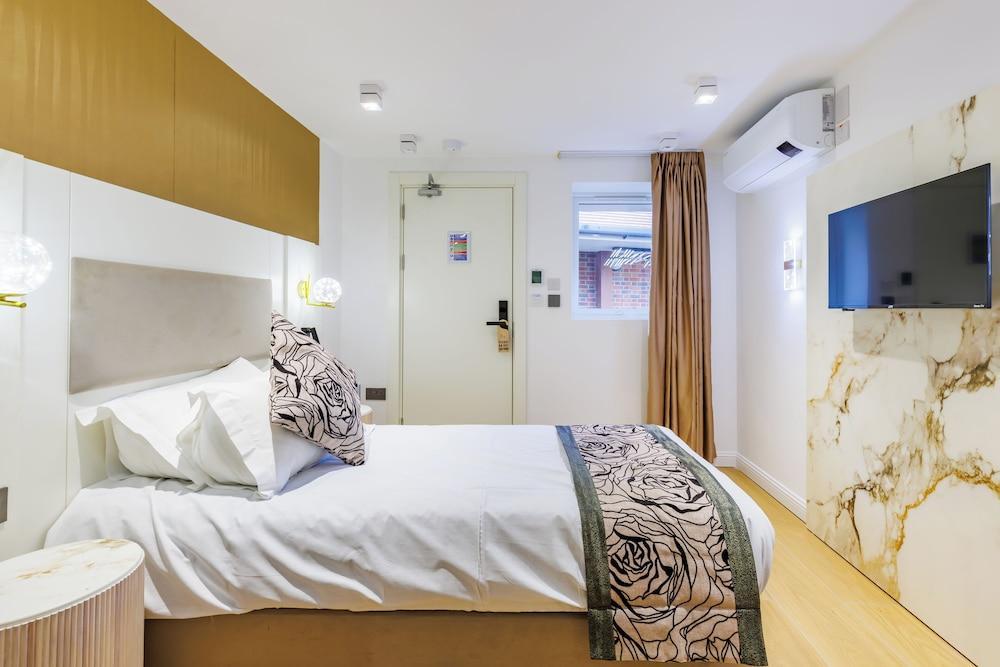 Rosemay Boutique Hotel Near Heathrow Airport - Tap to explore photos