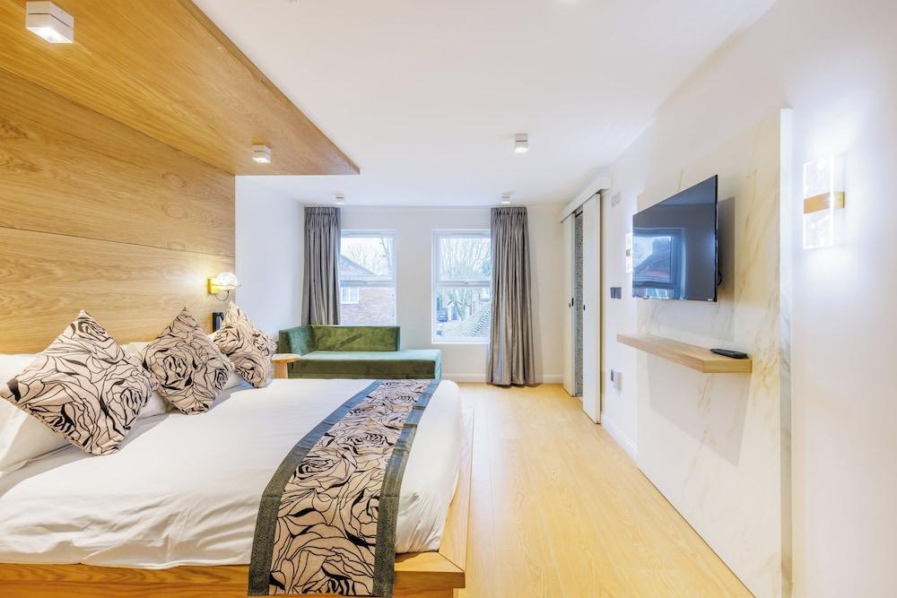 Rosemay Boutique Hotel Near Heathrow Airport Room Type - Superior Double Room