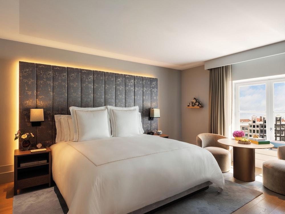 Rosewood Amsterdam Room Type - Premier Room, Canal View