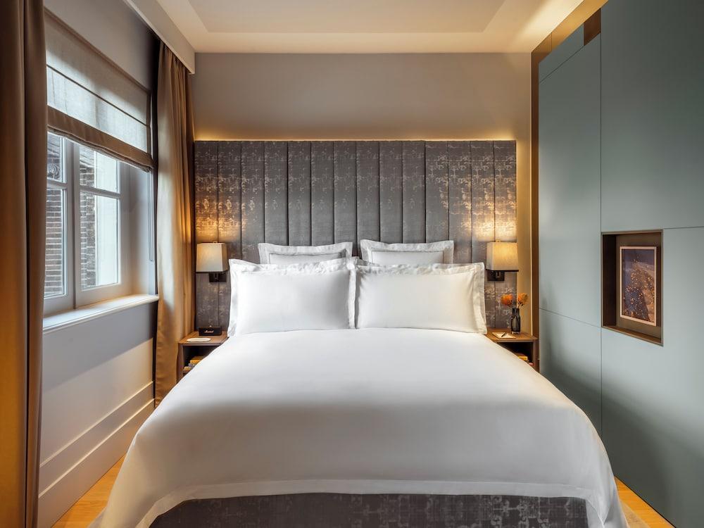 Rosewood Amsterdam Room Type - Premier Room, 2 Bedrooms Rosewood Amsterdam Room Type - Premier Room, 2 Bedrooms