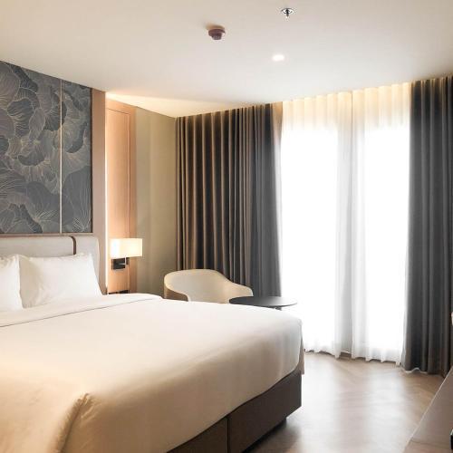 Samsara Hotel Pattaya - Tap to explore photos