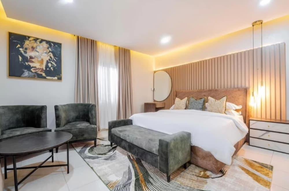 Sapphire Heights Apartments Room Type - Basic Studio, 1 Bedroom