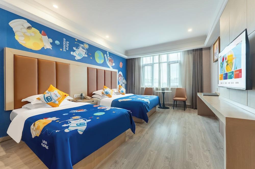 Shanghai Rezen Select Hotel Room Type - Standard Parent Child Room