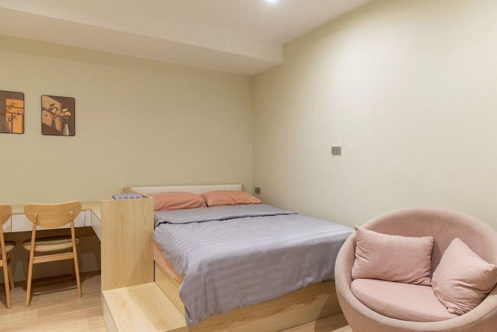 Shizuka House Room Type - Studio Double Room