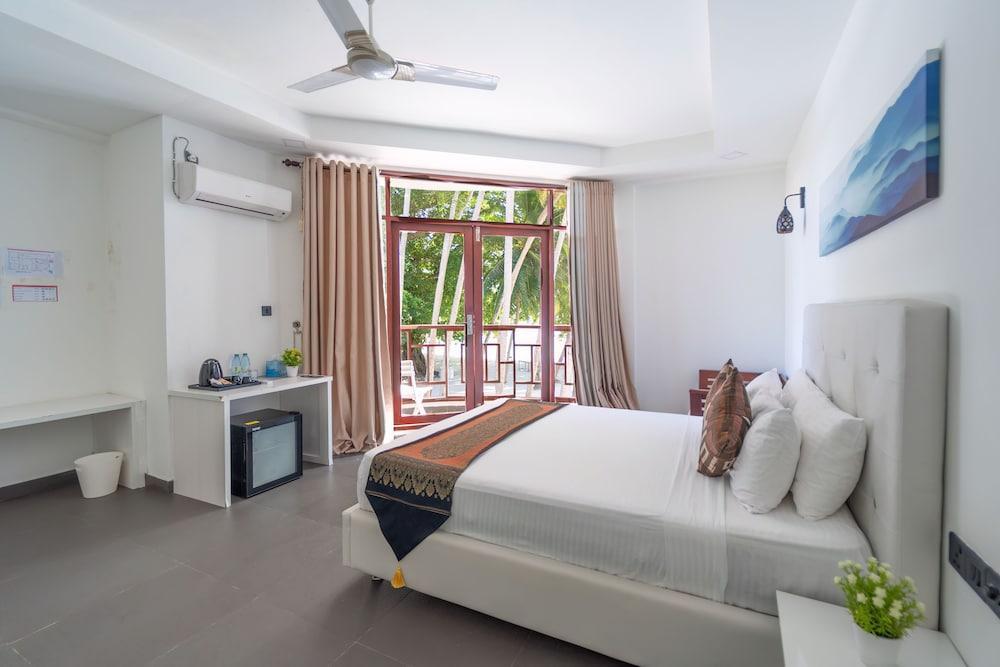 Silver Oasis Maldives Room Type - Executive Room